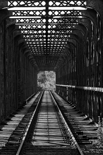 IMG_0174_.jpg - Pont de chemin de fer désaffecté, Bouziès.
